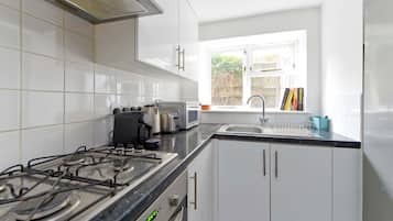 Apartment | 2 bedrooms, Internet