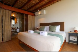 4 bedrooms, Internet - w Amazing House w Great View in Los Organos (Los Organos)