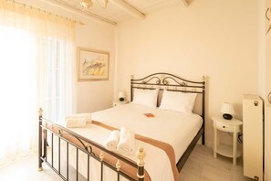 House | 2 bedrooms, Internet - Verga Stone Haven - Seafront Waves Embrace (Kalamata)