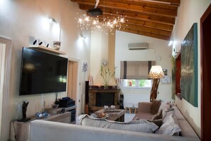 House | 3 bedrooms, Internet