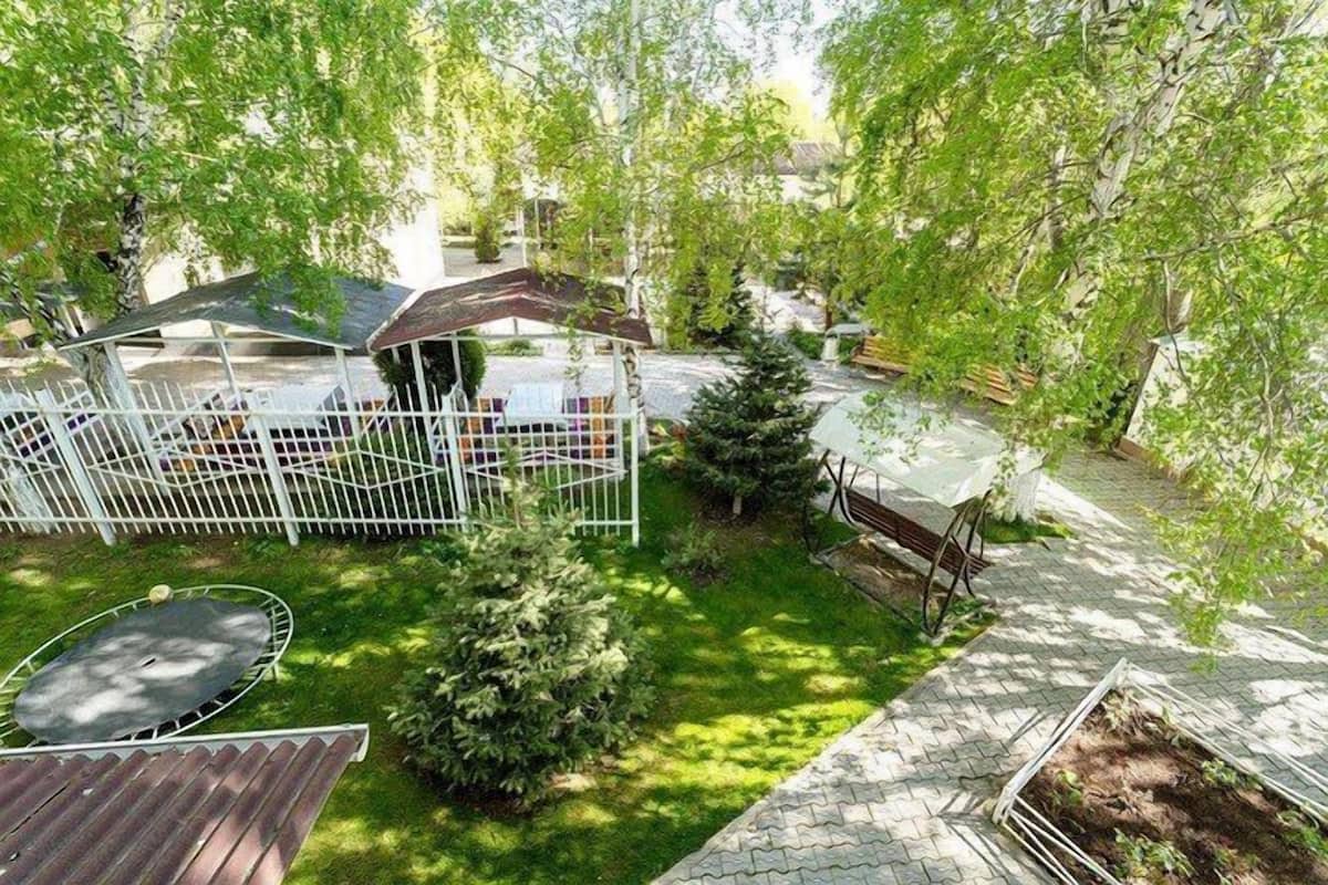 Suite de lujo, balcón, vista al jardín | Terraza o patio