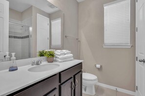 Shower, hair dryer, towels - Spacious villa near Disney w/ game room & pool (Kissimmee)