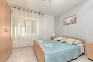 Appartement, 2 chambres, fumeurs, patio | 2 chambres