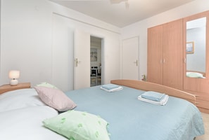 Apartment, 2 Bedrooms, Smoking, Patio - Welcoming Apartment With Garden (Porec)
