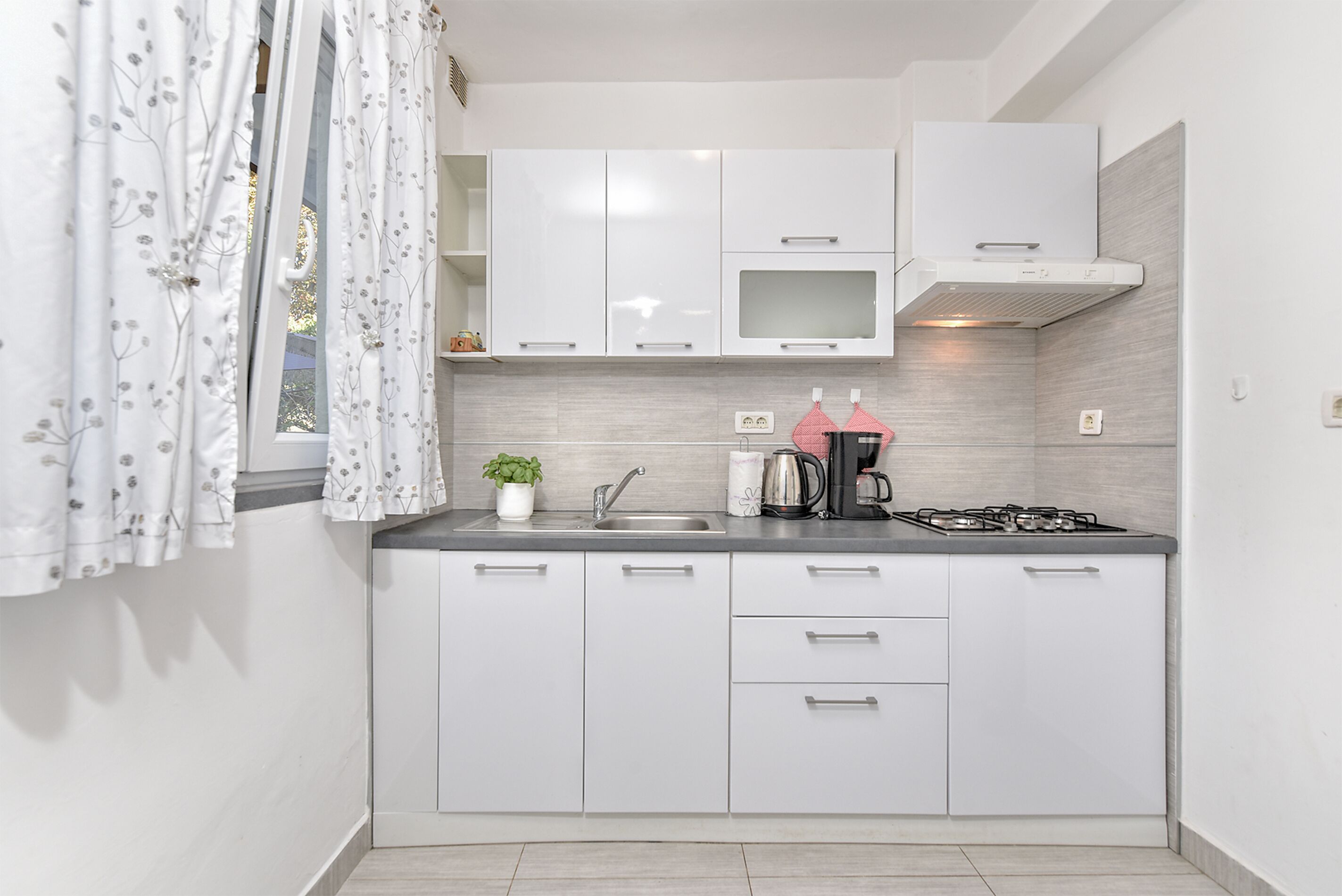 شقة - غرفتا نوم - للمدخنين - برواق | المنشأة من الداخل