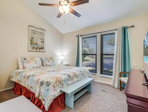 2 bedrooms, iron/ironing board, Internet, bed sheets