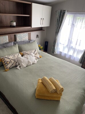 2 makuuhuonetta, silitysrauta/-lauta, Wi-Fi, vuodevaatteet