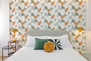 2 bedrooms, down duvets, iron/ironing board, free WiFi