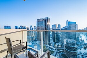 Property grounds - Lovely Studio in The Address Residence Dubai Marina by Deluxe Holiday Homes (Dubai)