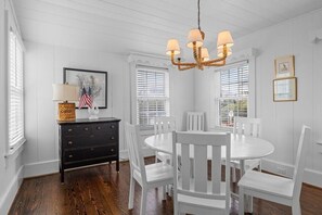 Dining - Sunset Shores 5 Bedroom Home (Atlantic Beach)