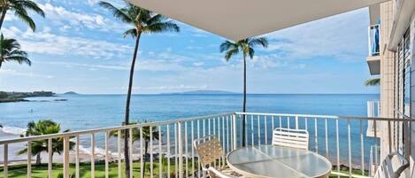 Condo, 2 Bedrooms | Property grounds