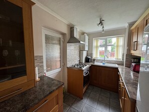 Apartment | Private kitchen | Fridge, microwave, oven, stovetop
