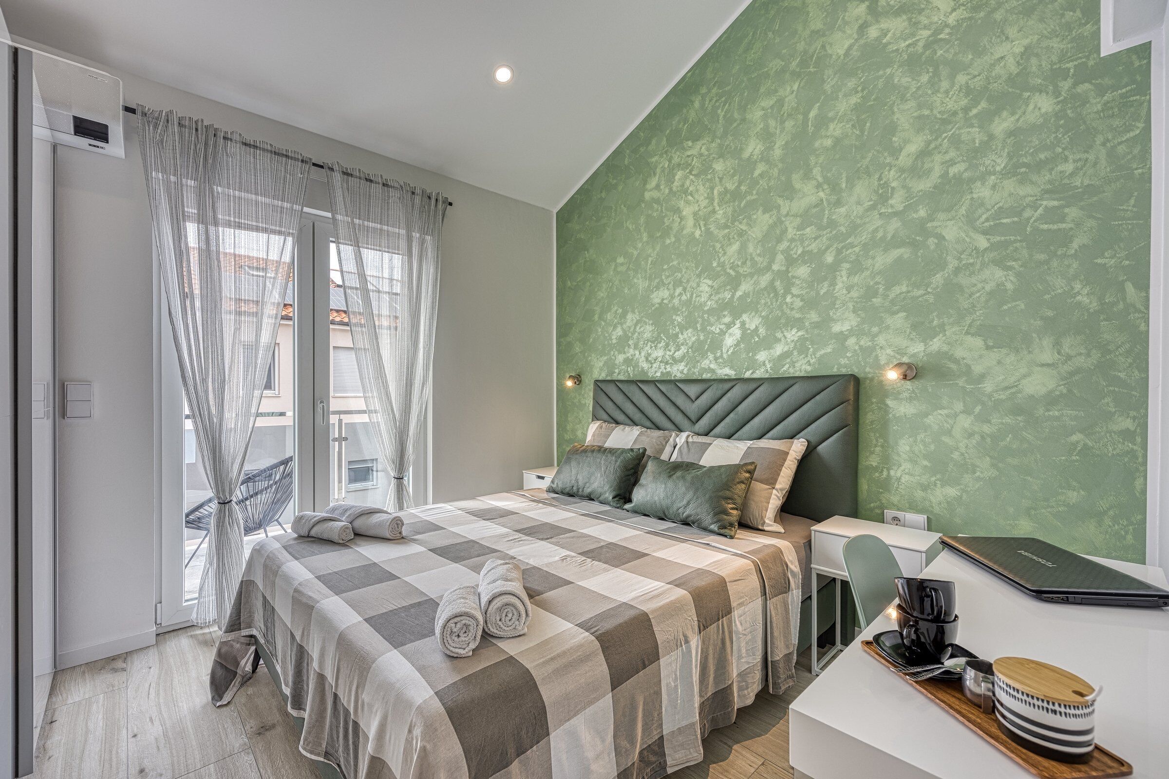 Villa (Four Bedroom Villa with Pool)