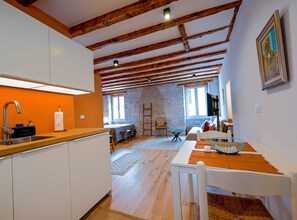 Studio (Studio Apartment) | Cuisine privée | Réfrigérateur