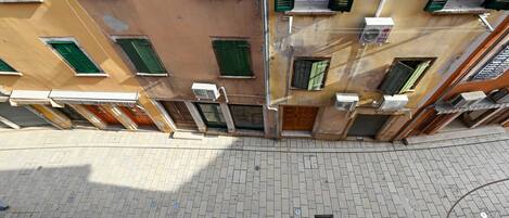 Studio (Studio Apartment) | Aussenbereich