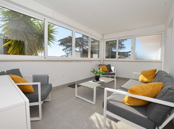 Appartement (Two Bedroom Apartment with Loggia) | Lounge