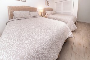 2 habitaciones, tabla de planchar con plancha y wifi gratis 