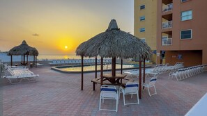 Een verwarmd zwembad