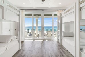 4 Schlafzimmer, Bügeleisen/Bügelbrett, Reisekinderbett, Internetzugang