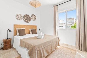 3 Schlafzimmer, Bügeleisen/Bügelbrett, WLAN, Bettwäsche