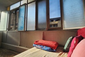 Interior - Simply Blue Private Room Downtown

 (Cairo Governorate)