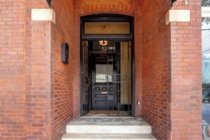 Exterior detail - The Whitaker Street Charm, Private Balconies (Savannah)