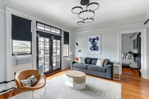 TV, offices