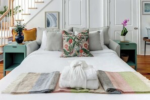 2 chambres, fer et planche à repasser, Wi-Fi, draps fournis