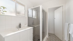 Bathroom - Beach Shack 6 your ideal retreat just moments from the beach! (Crescent Head)