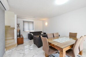 Interior - Modern 2-Bedroom Apartment for up to 6 persons. (Orebic)