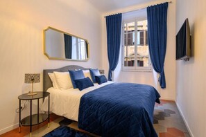 3 室のベッドルーム、デスク、アイロン / アイロン台、WiFi