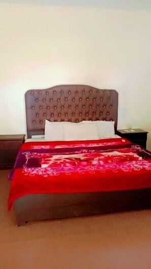 デラ  ックス ダブルルーム マウンテンビュー | アイロン / アイロン台、WiFi (無料)