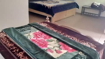 Iron/ironing board, free WiFi