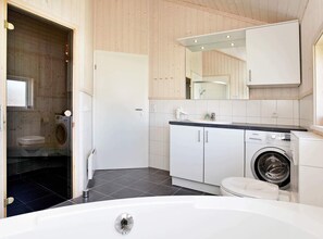 Interior - Splendid Holiday Home With View (Grossenbrode)