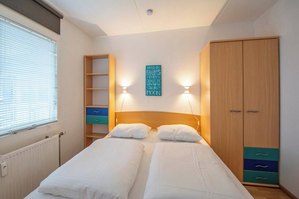 Comfort Apartment, 1 Bedroom | 3 bedrooms, individually furnished, bed sheets