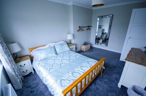 4 chambres, bureau, fer et planche à repasser, Wi-Fi gratuit