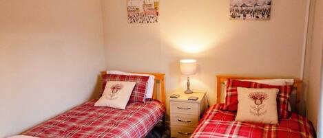 4 chambres, bureau, fer et planche Ă repasser, Wi-Fi gratuit