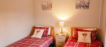 Cosy 4-bedroom home in Glenboig, near Glasgow