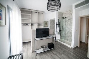 Villa Deluxe, 3 habitaciones, vistas al mar | Ropa de cama de alta calidad y decoración individual