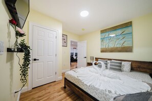 5 bedrooms, iron/ironing board, free WiFi, bed sheets - 14/2-SPRING GETAWAY EARLY BIRD 10% Spacious 5-bedroom apartment in Milton (Milton)