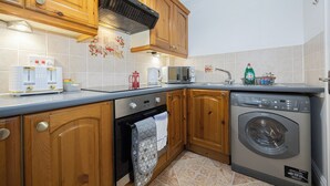 Microwave - The Burton - 2 Bed Apartment with Secure Parking (West Didsbury)