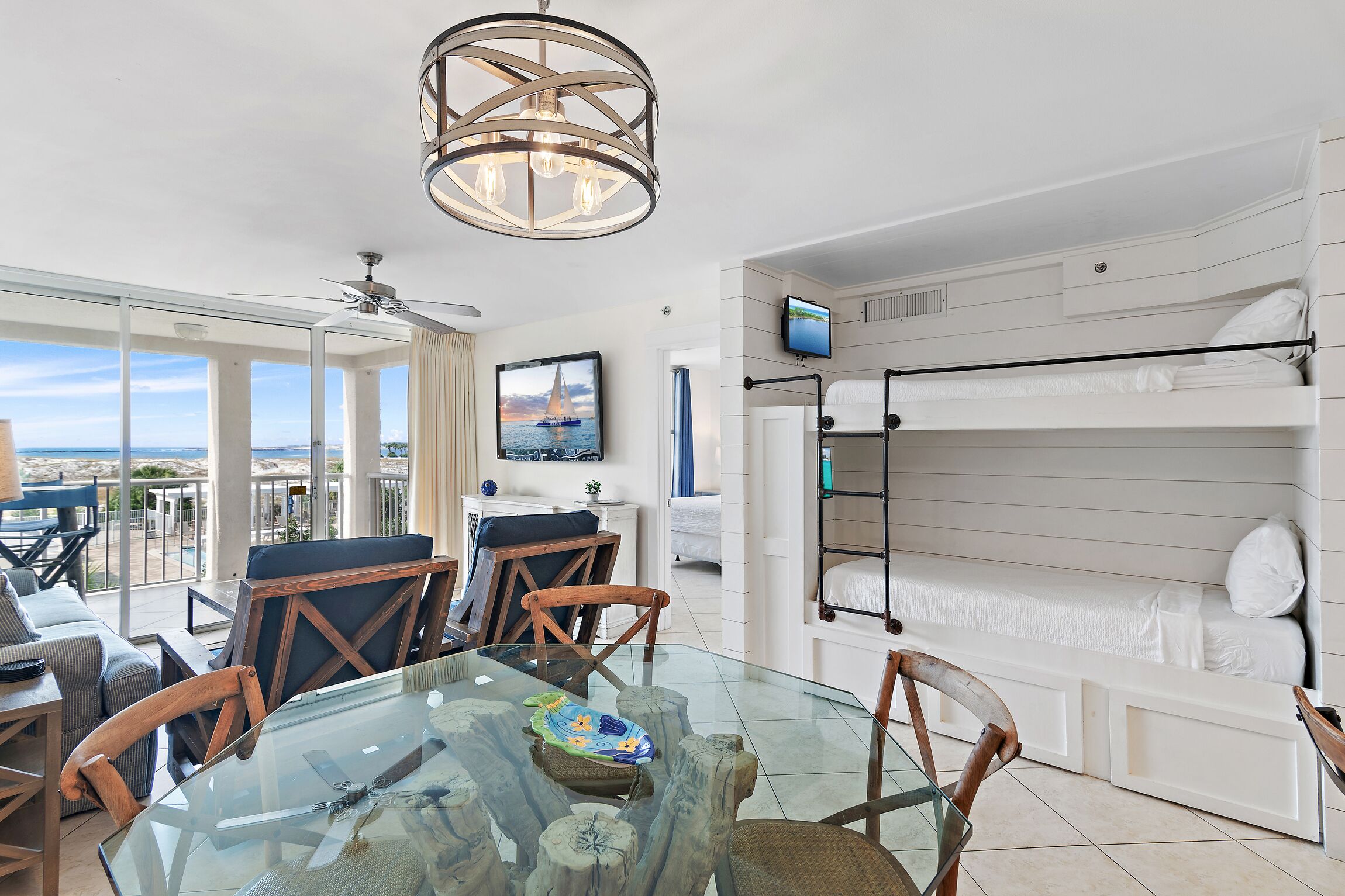2 bedrooms