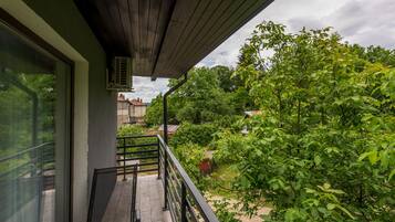 Luxury Triple Room, Balcony | 1 bedroom, free WiFi