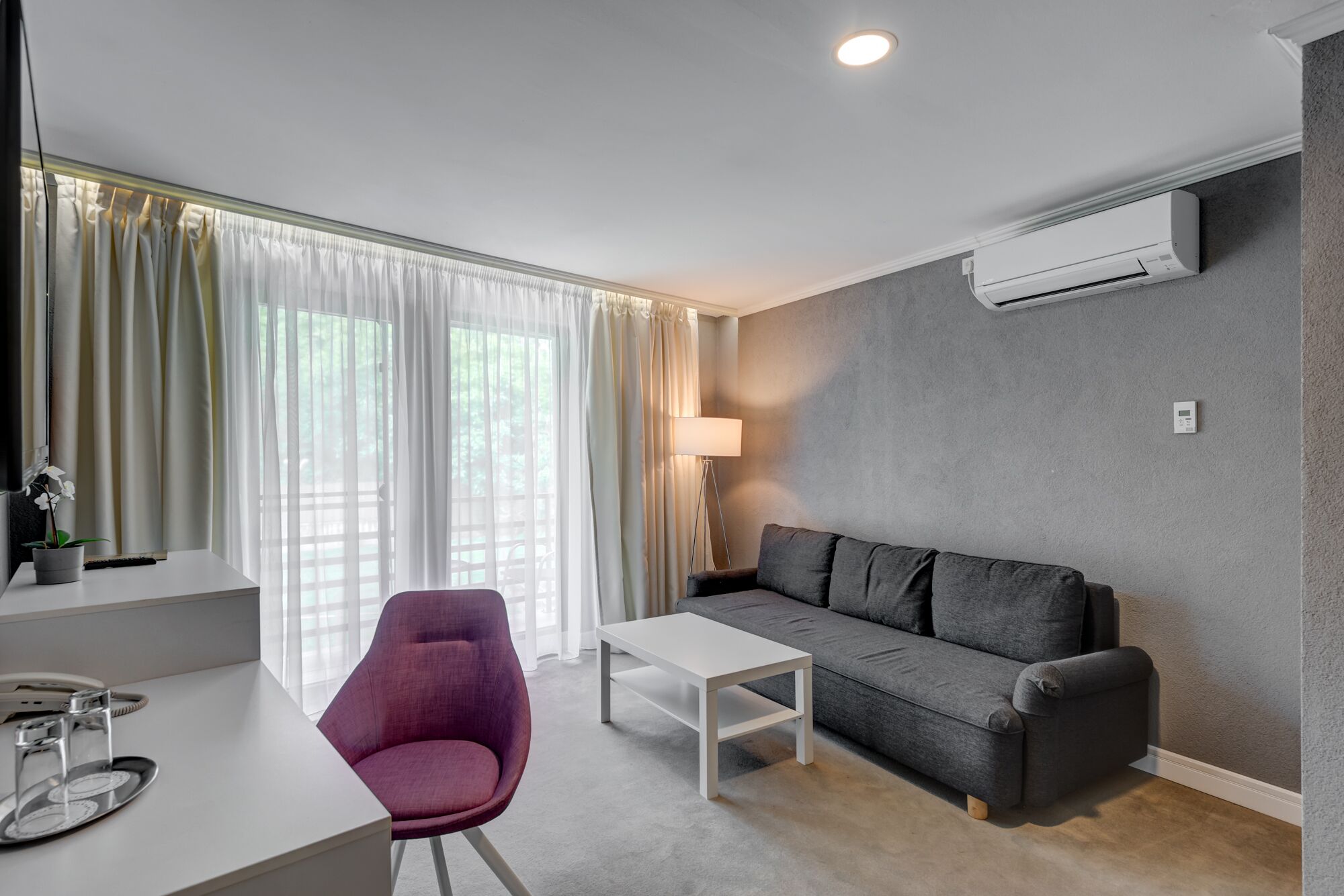 Luxury Suite, Balcony