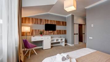 Deluxe Double Room | Free WiFi