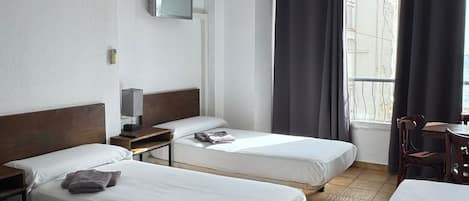 Chambre Quadruple, vue mer | 1 chambre, Wi-Fi gratuit
