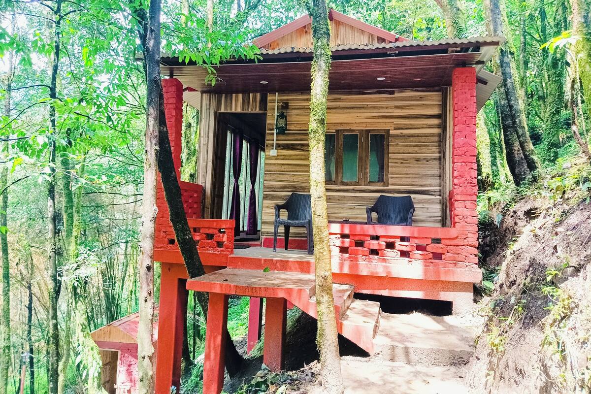 家庭平房, 陽台, 山景 | 房內用餐區