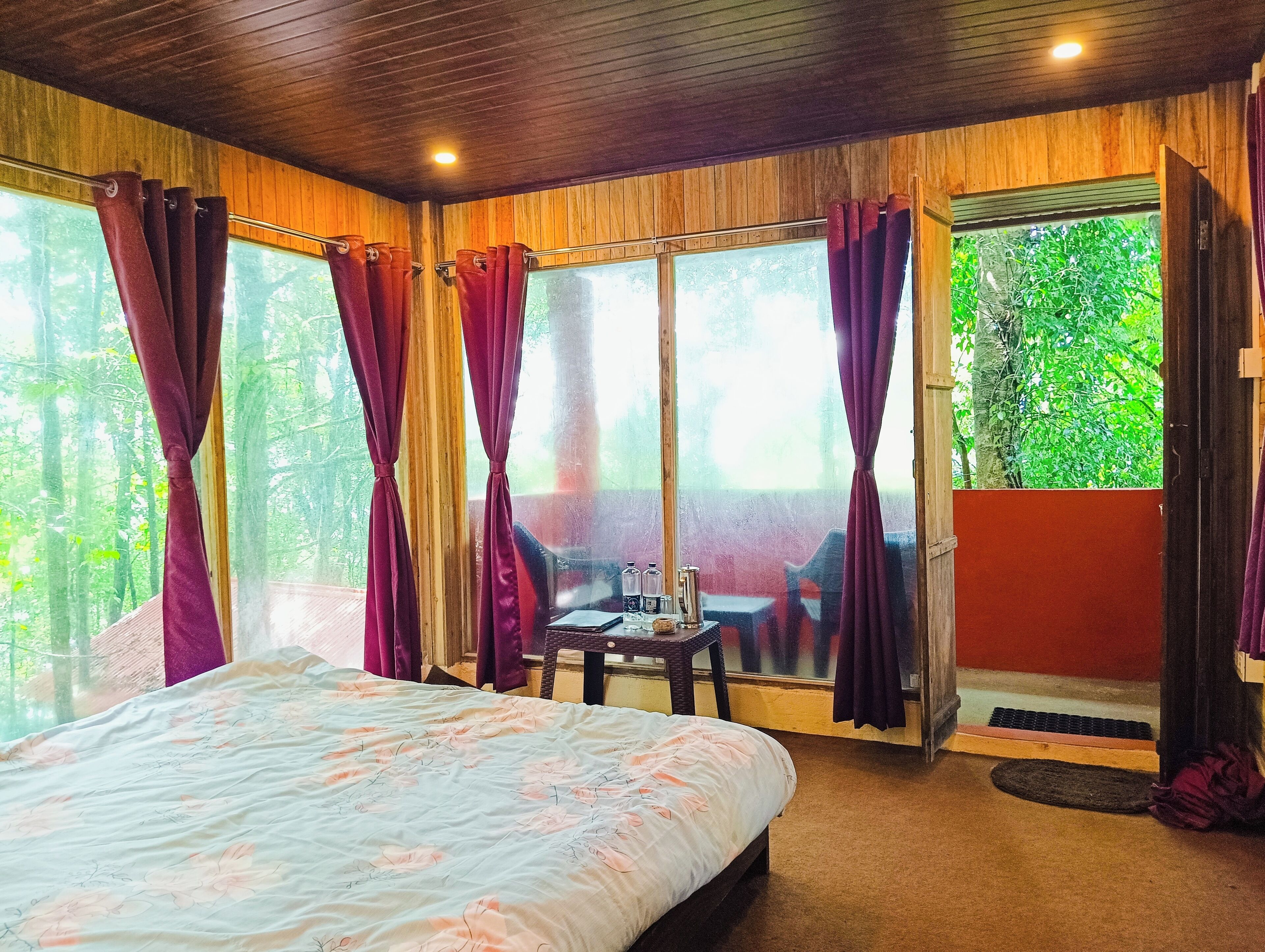 Superior Cottage, Balcony, Hill View