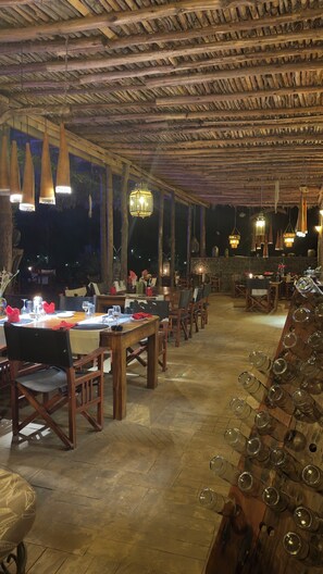 مطعم