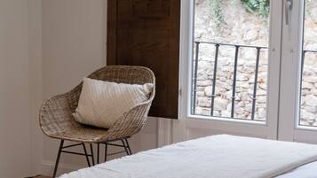 Loft, Balcony, City View | 1 bedroom, desk, iron/ironing board, free WiFi